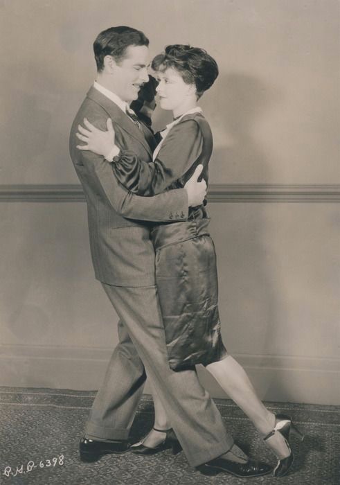 dance close